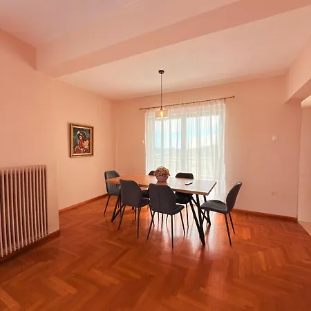 Mega Panorama Apartments Lägenhet