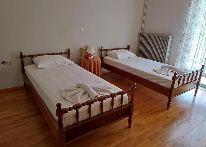 Thea Court Clio & Erato PalaiónTsiflíkion